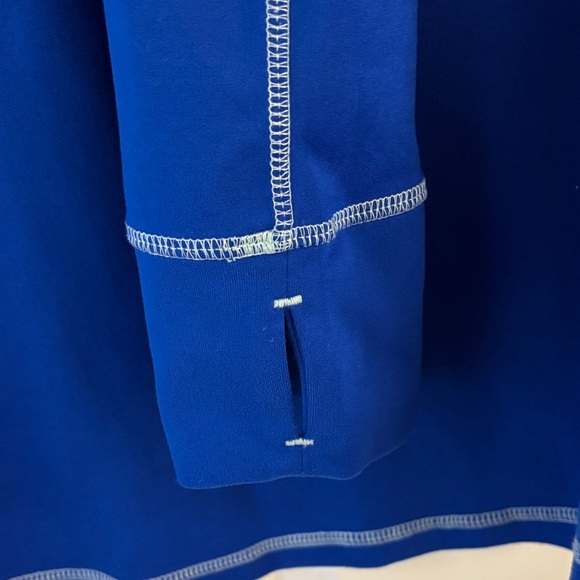 Abercrombie & Fitch Active Royal Blue Top - Picture 4 of 6